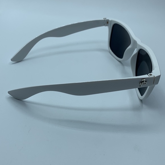 Jake Paul Merch Sunglasses - Picture 6 of 15